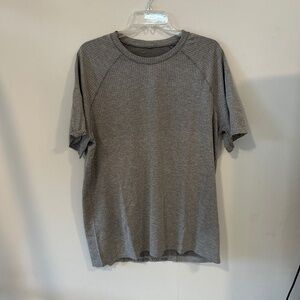 Men’s Lululemon Shirt
